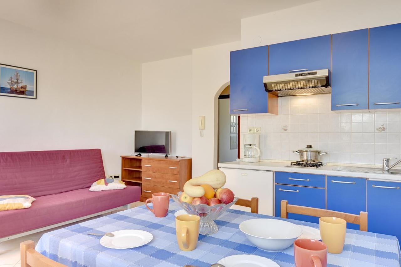 Apartments Ulika 梅杜林 外观 照片