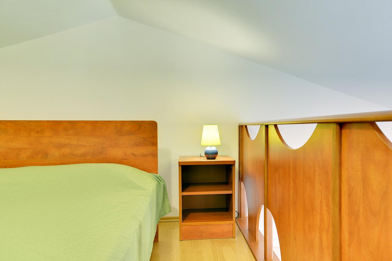 Apartments Ulika 梅杜林 外观 照片